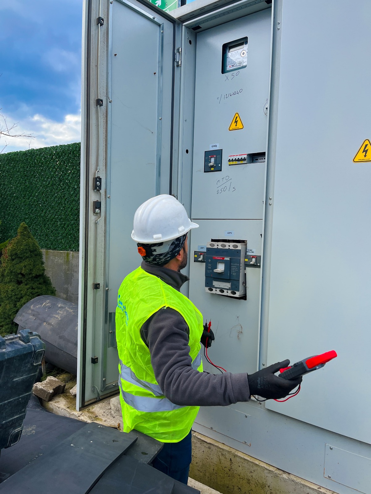 WhatsApp Image 2025-12-17 at 13.23.00 (1)