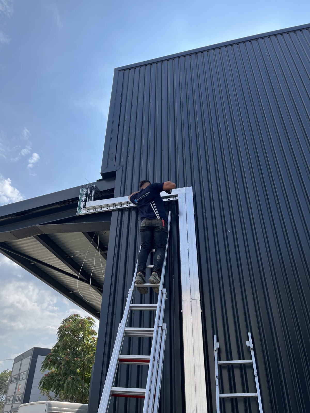 WhatsApp Image 2025-12-15 at 17.42.56