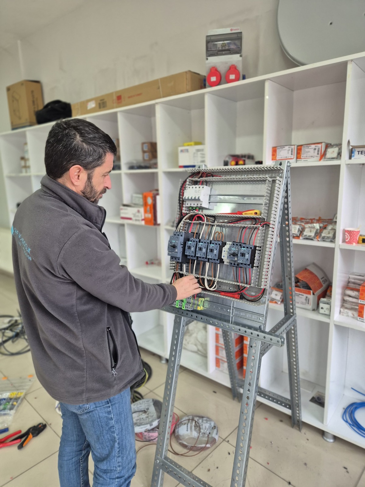 WhatsApp Image 2025-12-15 at 18.11.13 (1)